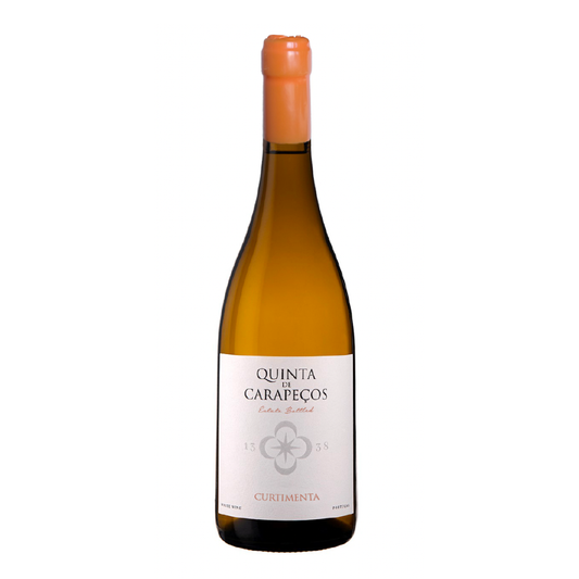 Orange colour due to the
contact of the wine with the skin for 5
days. Intense in the nose with notes of well matured dry fruits. Harmonious in the mouth, dry, with a good acidity that brings a long and pleasant end.