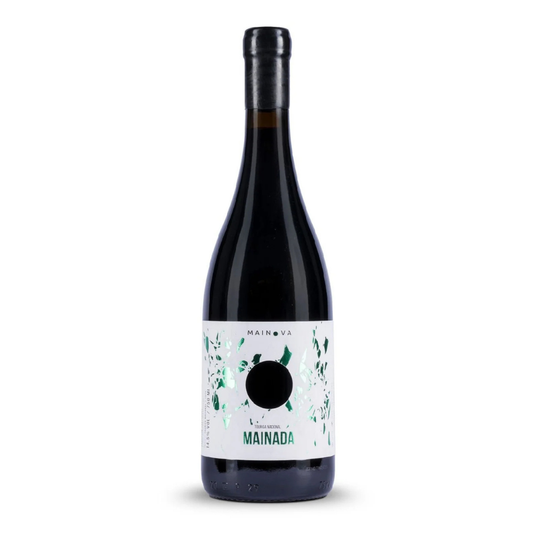 This has floral notes, orange blossom, orange zest and black fruit on the nose. It has a long, lush&nbsp;finish.&nbsp;